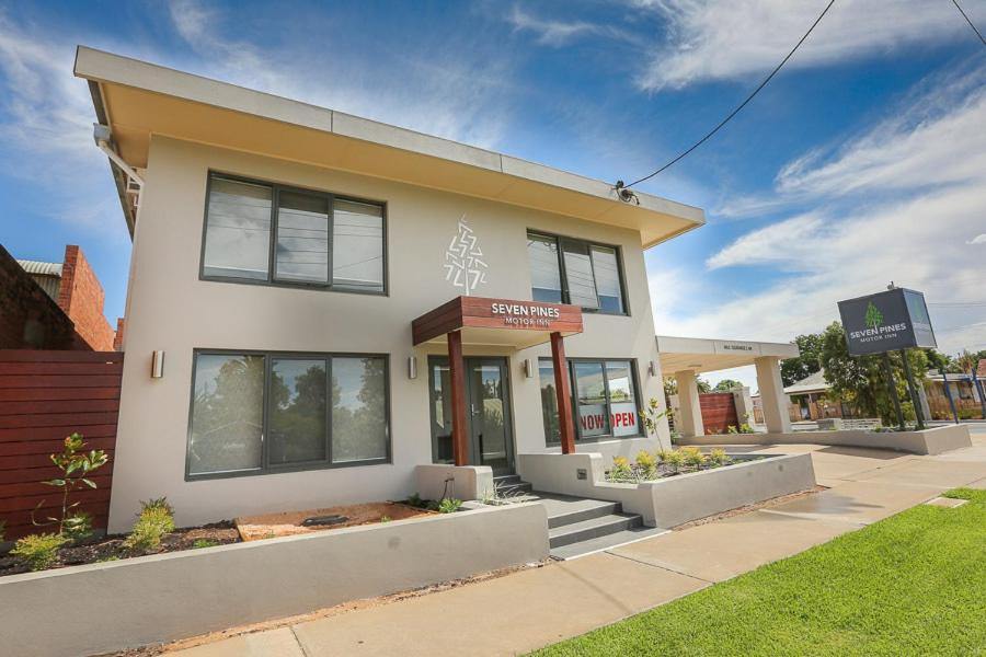 Seven Pines Motor Inn Mildura Exterior photo