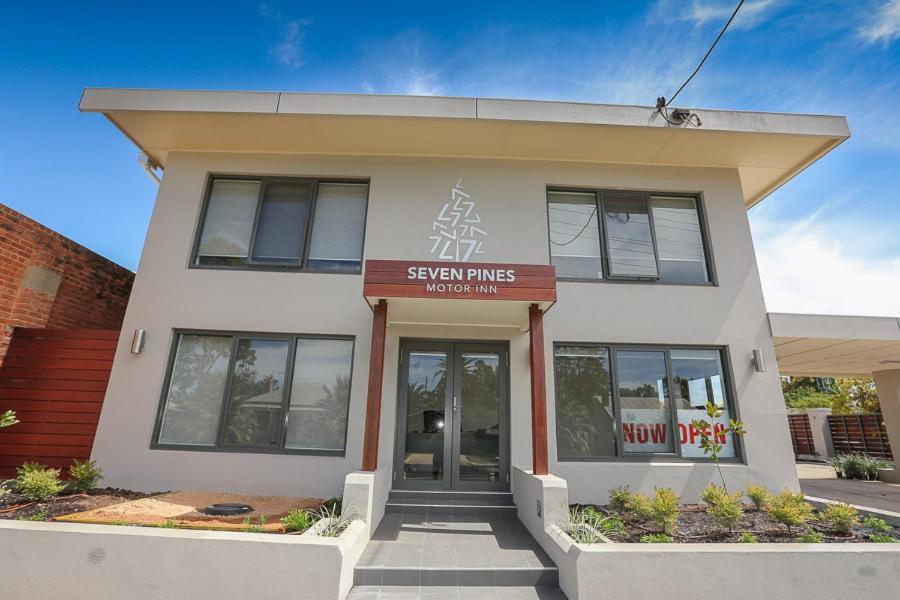 Seven Pines Motor Inn Mildura Exterior photo