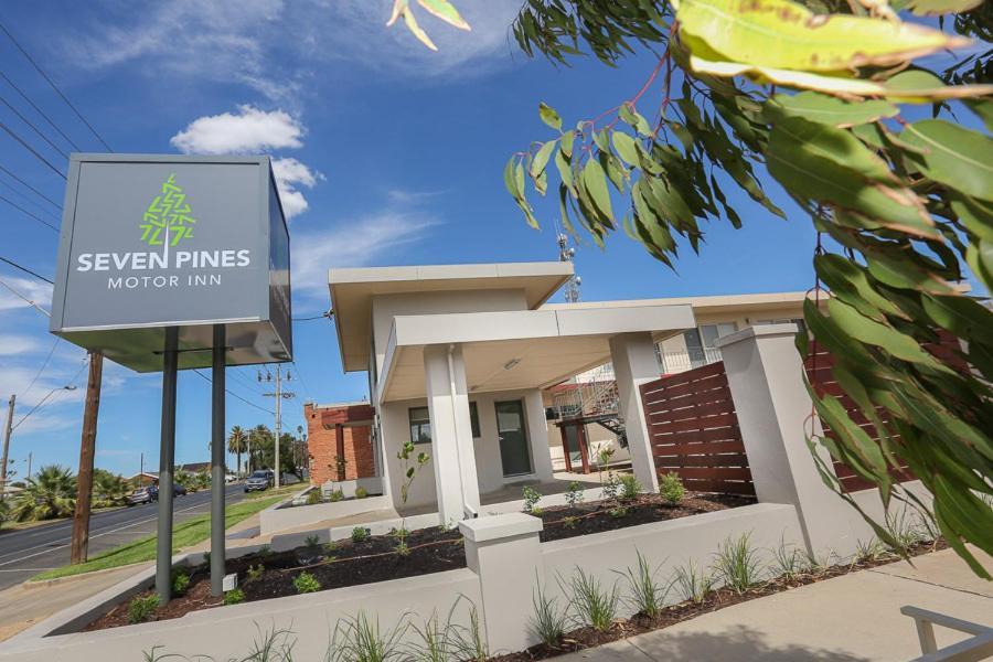 Seven Pines Motor Inn Mildura Exterior photo