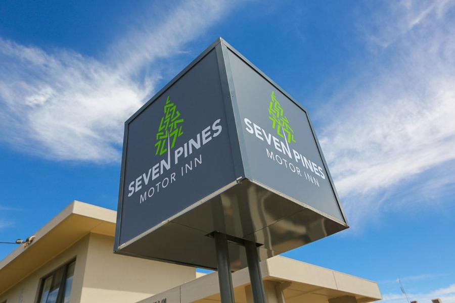 Seven Pines Motor Inn Mildura Exterior photo