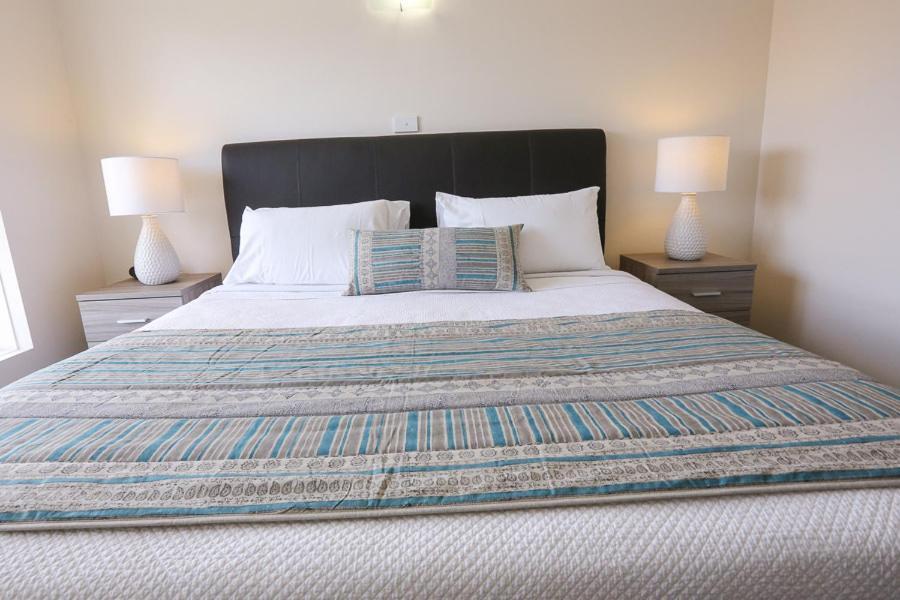 Seven Pines Motor Inn Mildura Room photo