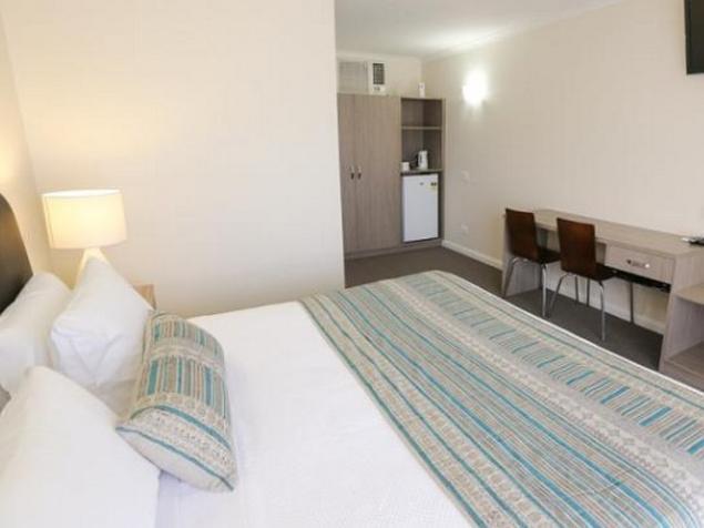 Seven Pines Motor Inn Mildura Exterior photo